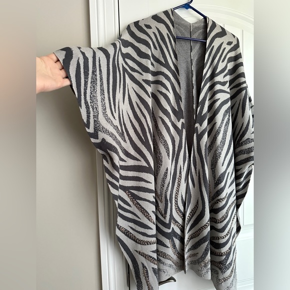 Chico’s Zebra Print Ruana Wrap - Picture 2 of 4